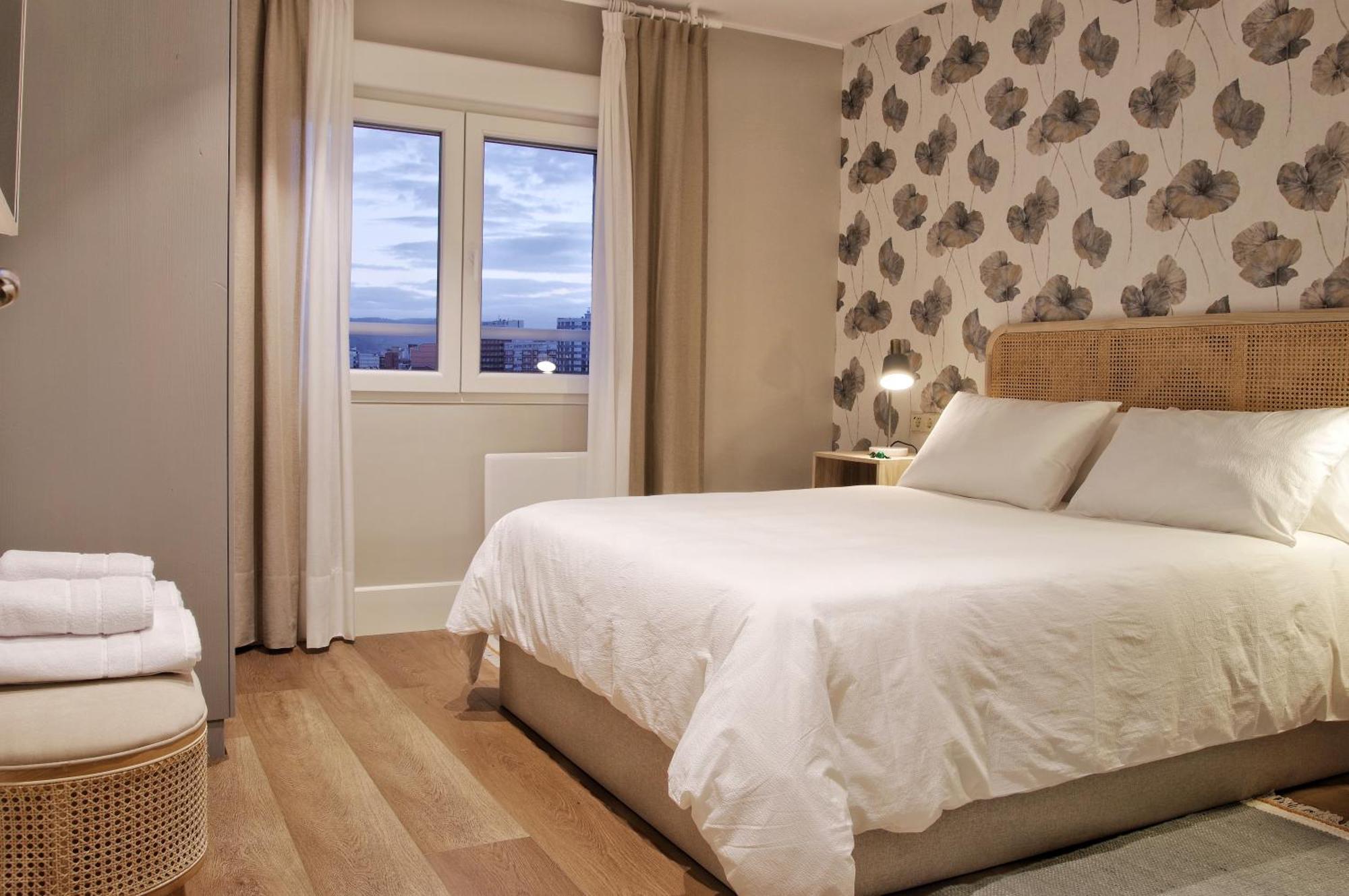 Apartamentos Bahia San Lorenzo Gijón Eksteriør billede