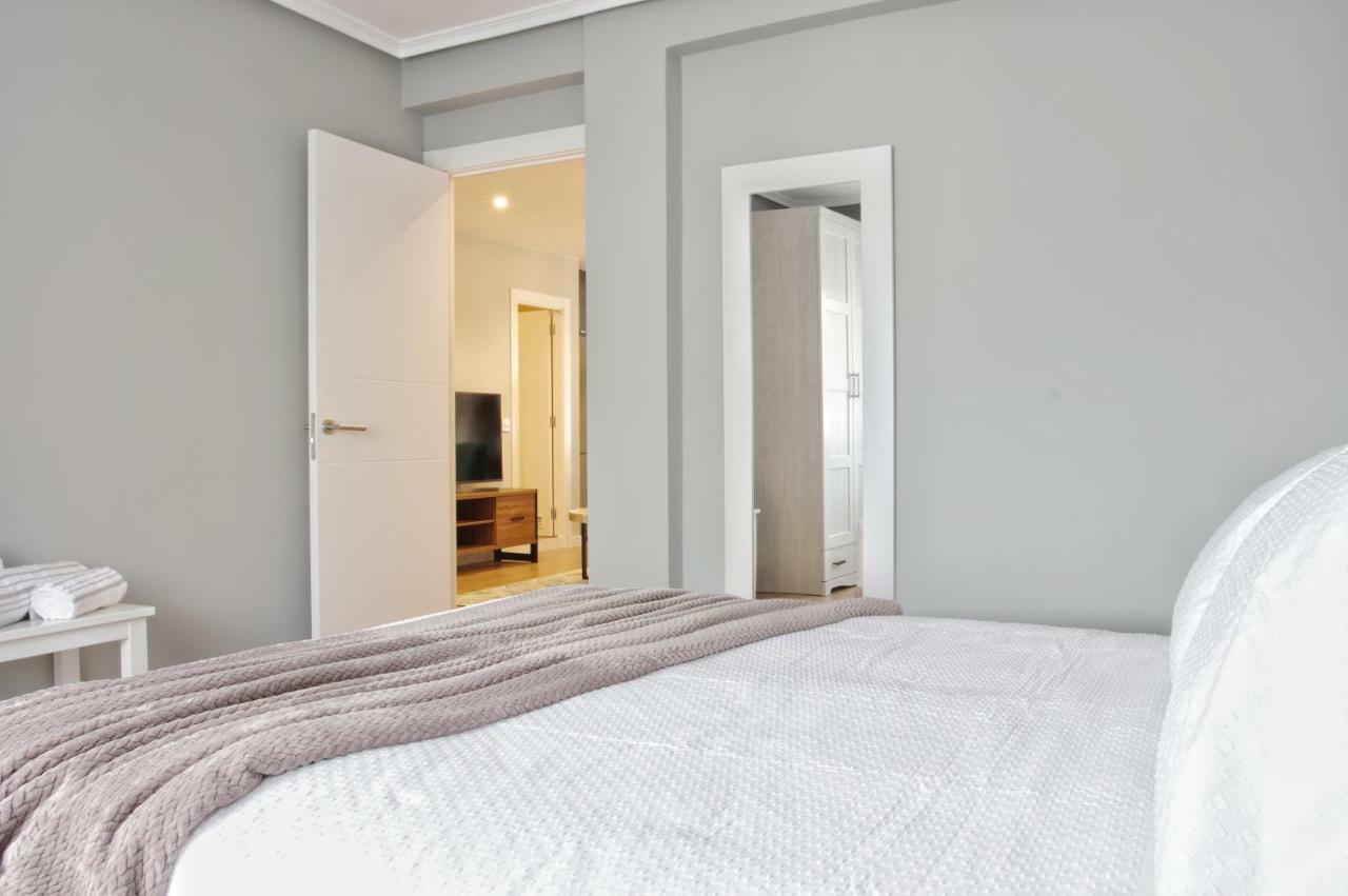 Apartamentos Bahia San Lorenzo Gijón Eksteriør billede