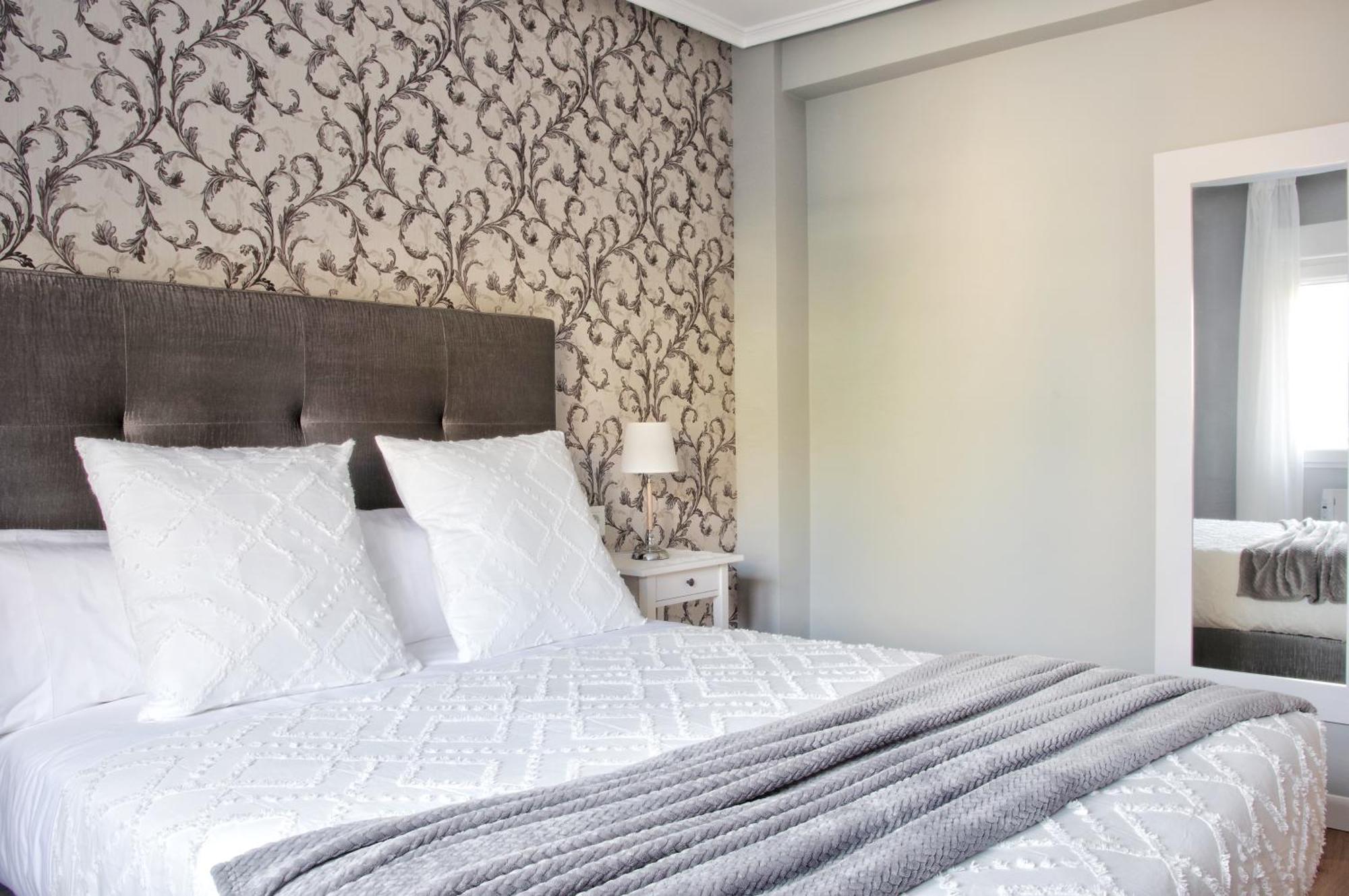 Apartamentos Bahia San Lorenzo Gijón Eksteriør billede