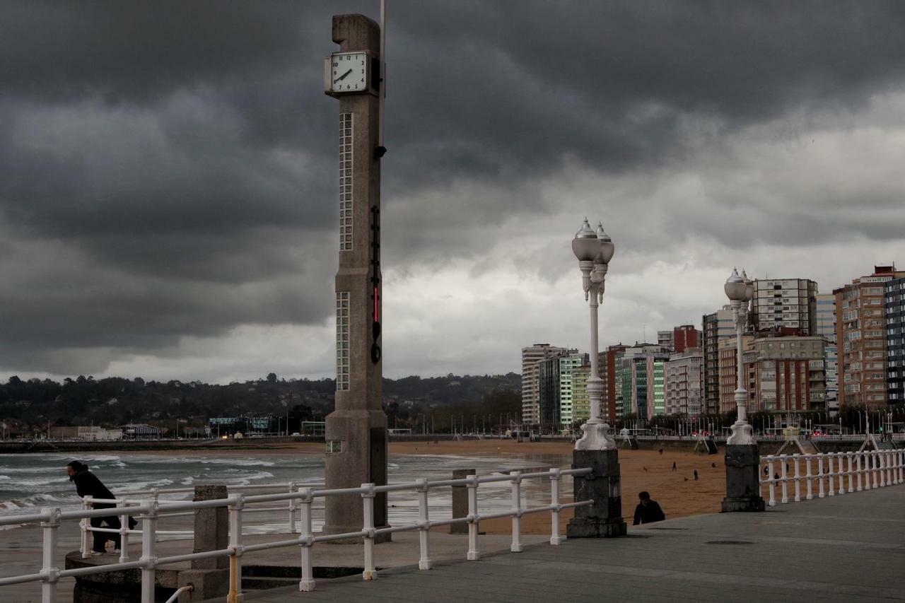 Apartamentos Bahia San Lorenzo Gijón Eksteriør billede
